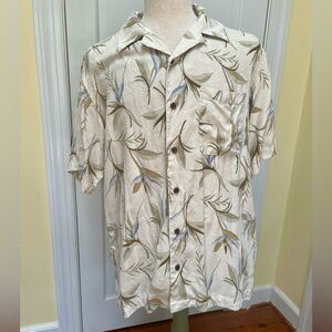 100% Silk Hawaiian Shirt Green Floral Button Down Collar Men's size Large